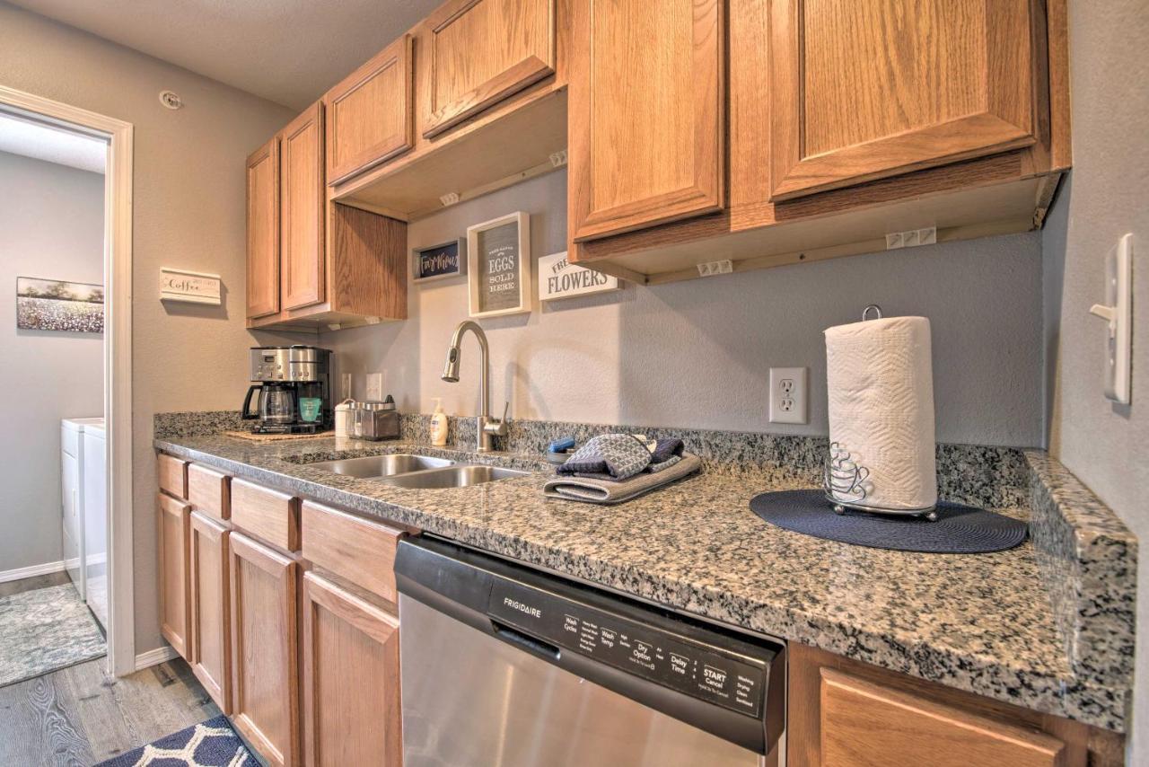 Branson Apartment With Pool - 5 Mi To Marvel Cave! Luaran gambar